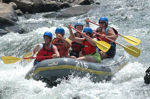 rafting canoa lunigiana fiume magra stretti di giaredo